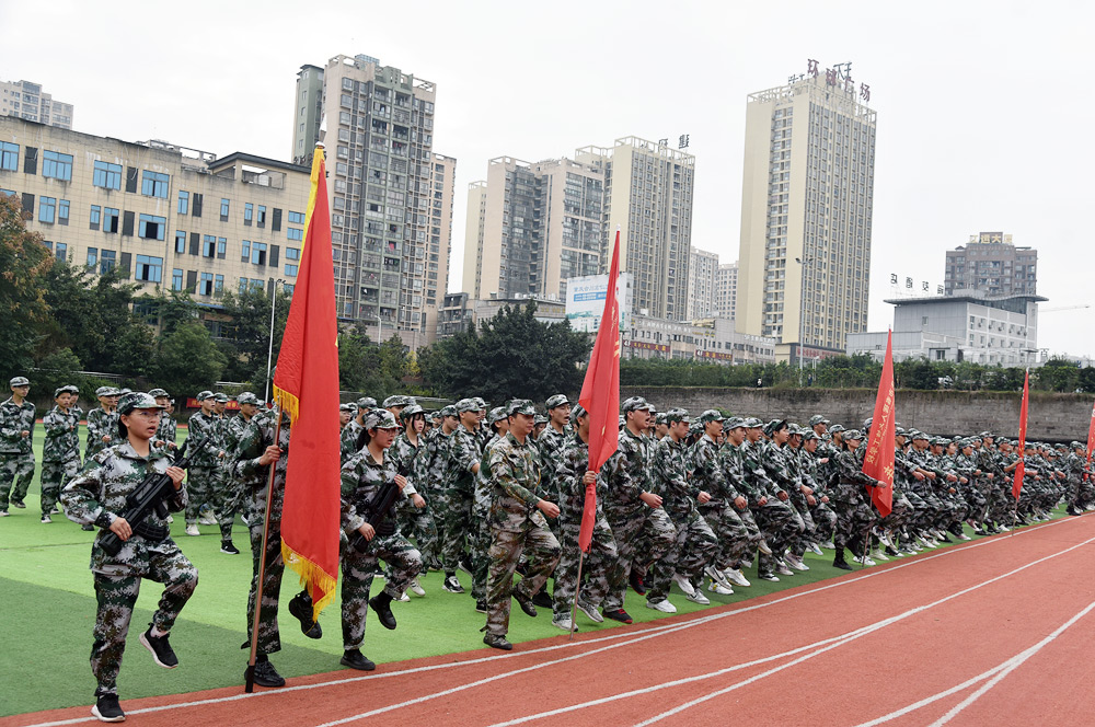 2020级新生军训闭幕式,重庆春珲学校